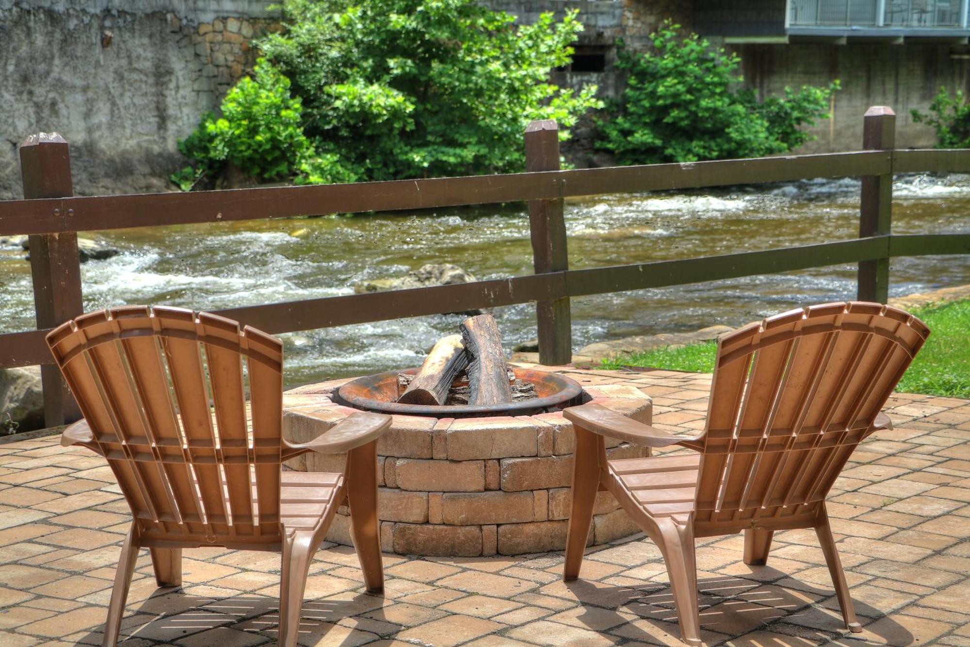 Gatlinburg River Inn ภายนอก รูปภาพ